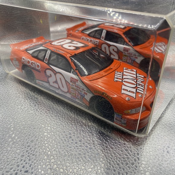 NASCAR 2000 1:24 Diecast Car Tony Stewart #20 Home Depot Collectible Edition - Picture 12 of 13